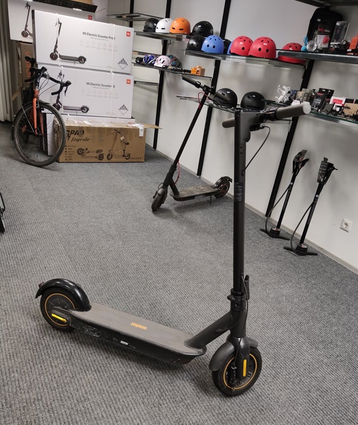 Kasutatud elektritõukeratas Segway Max G30 (müüdud)