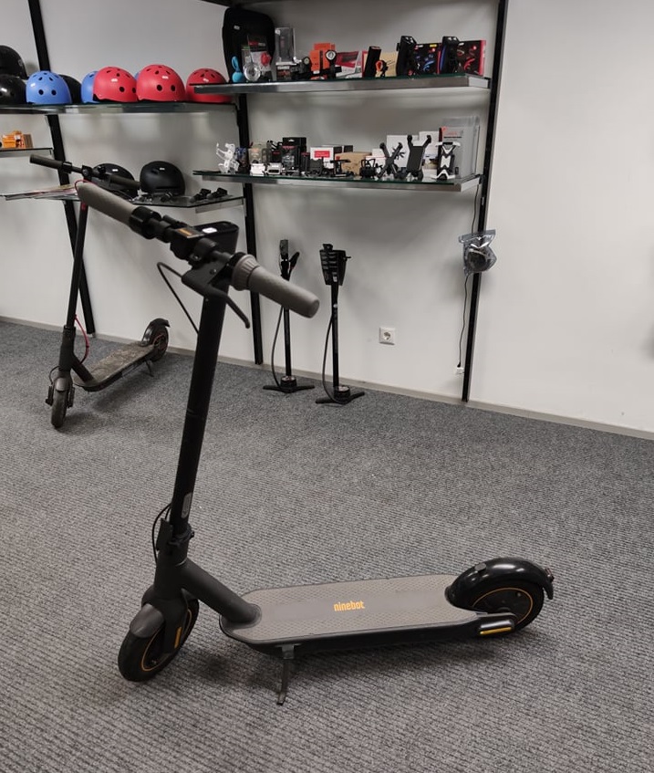 kasutatud elektritõukeratas segway ninebot max g30 elektriline tõukeratas