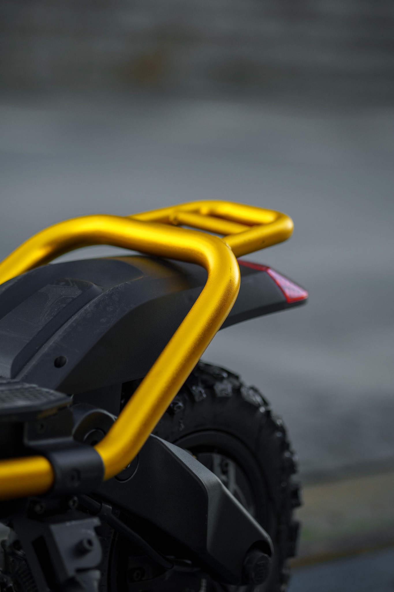 Kaabo Wolf King GT PRO sähköpotkulauta - Image 12