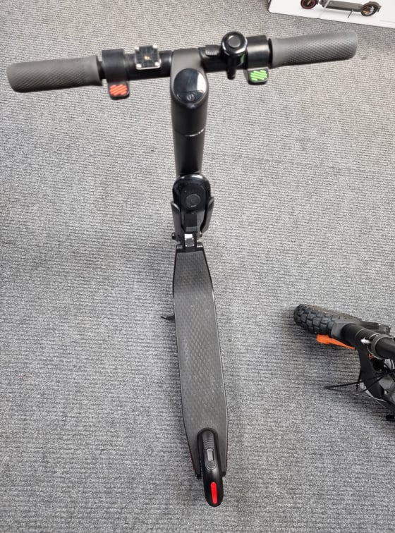 Kasutatud elektritõukeratas Segway Ninebot ES4