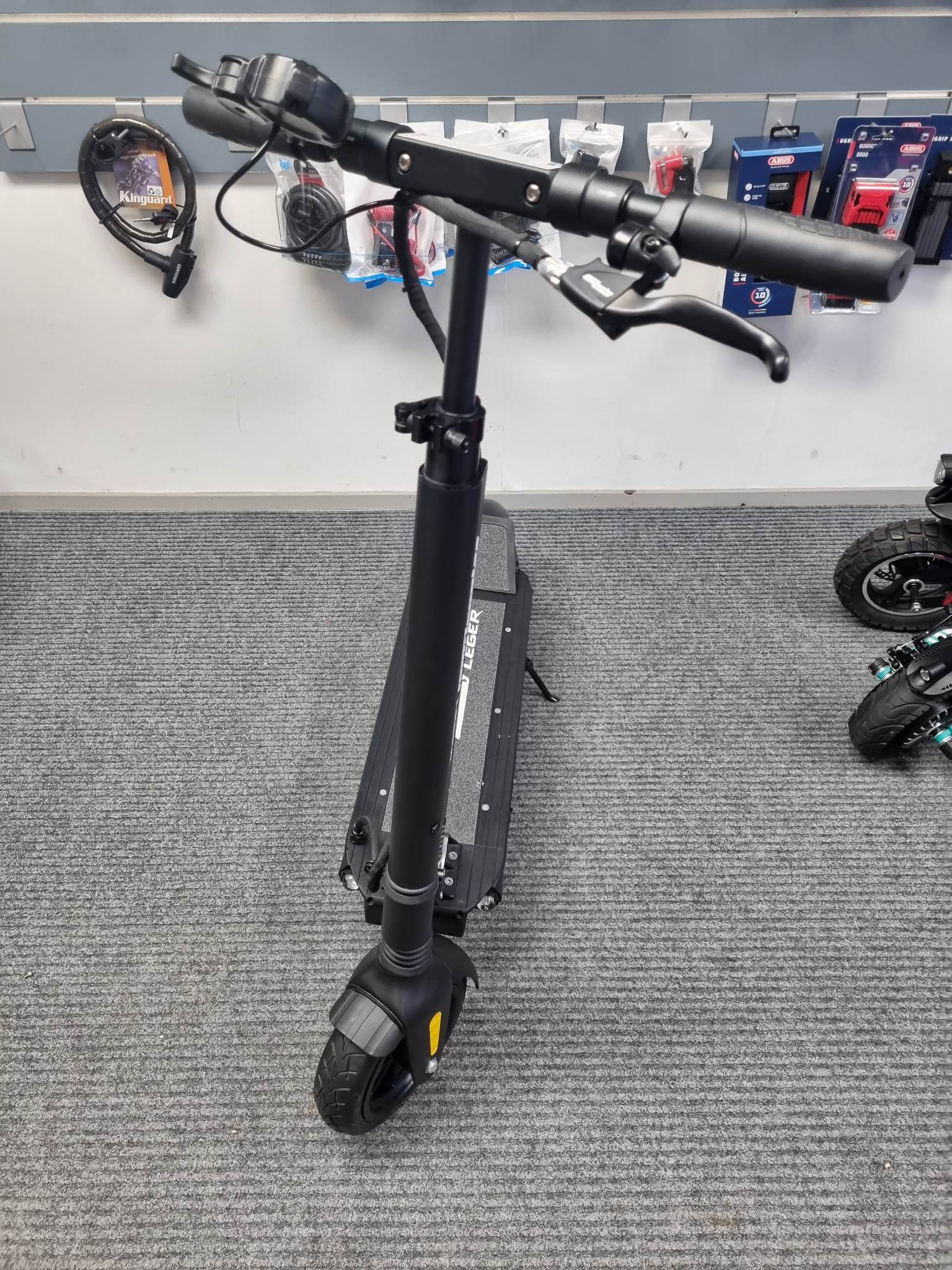 Kasutatud elektritõukeratas Speedway Leger 16Ah