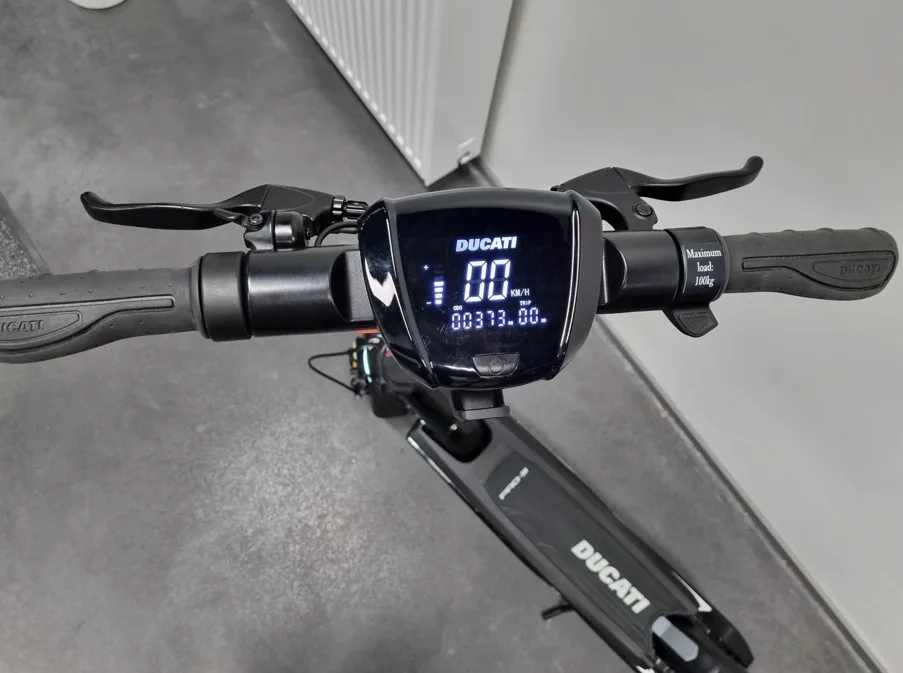 Kasutatud elektritõukeratas Ducati Pro III 2