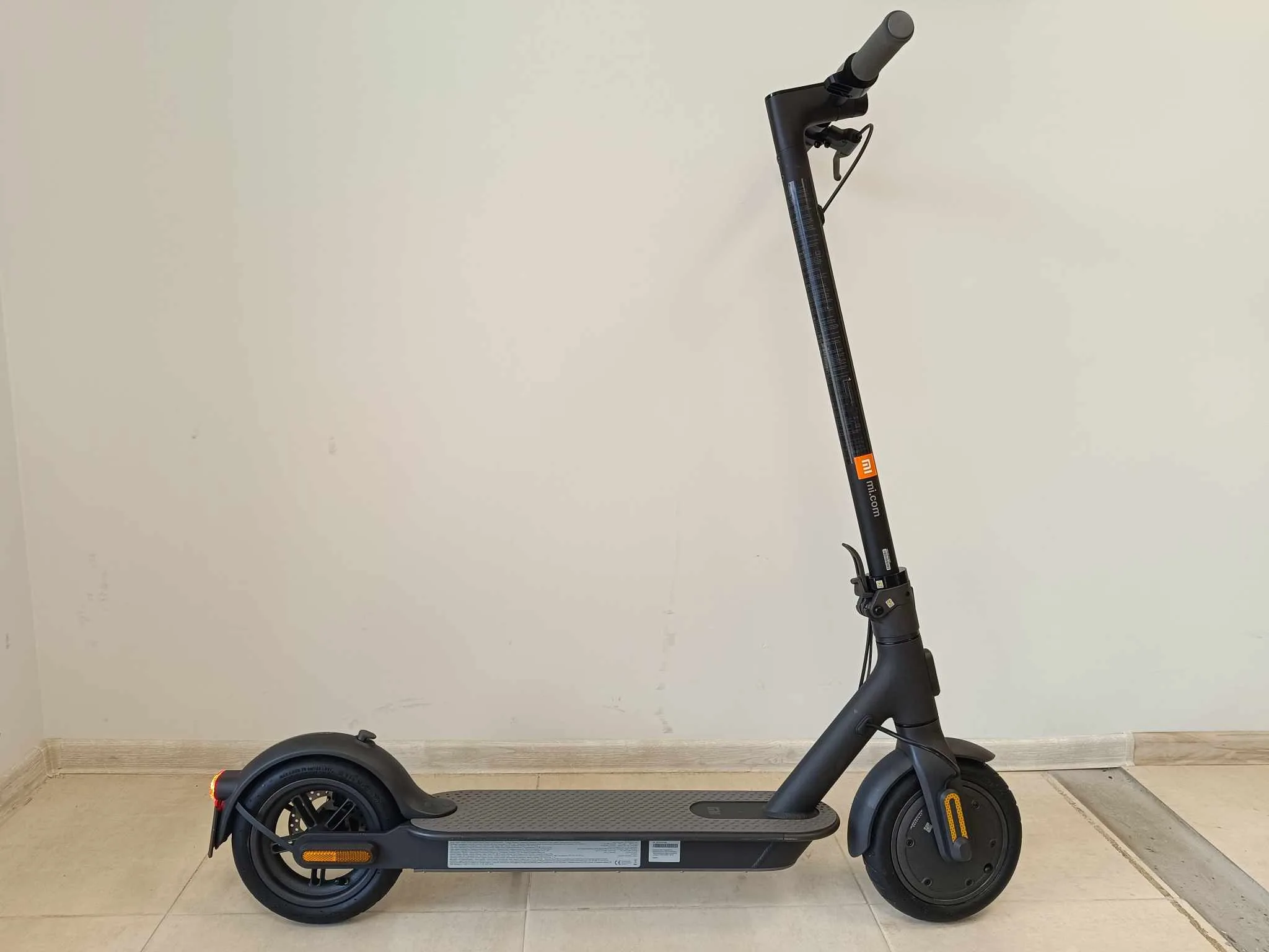 xiaomi mi essential elektritõukeratas kasutatud 1