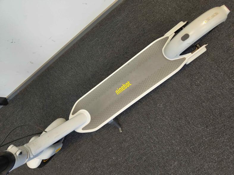 Kasutatud elektritõukeratas Segway Ninebot G30LP - 3