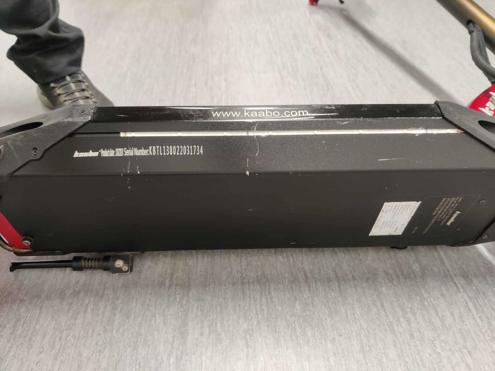 elektritõukerataskaabomantis10eco - 1